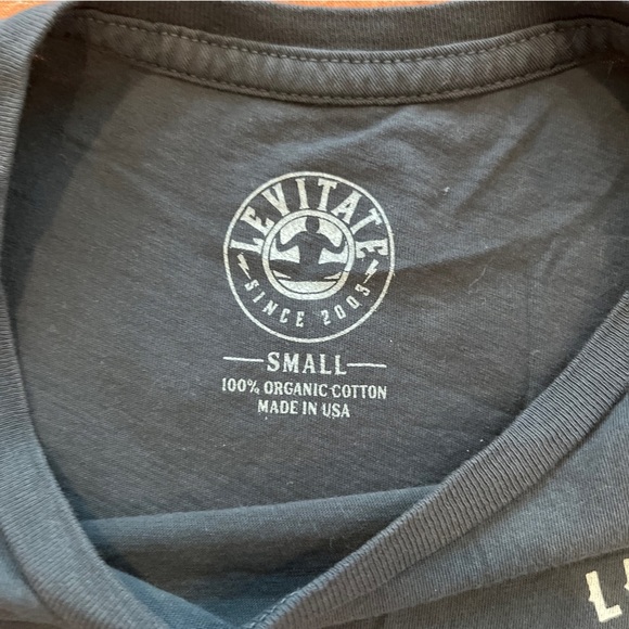 Levitate Nantucket Surf Shack Cropped Cotton Graphic Logo Tee - Picture 3 of 5